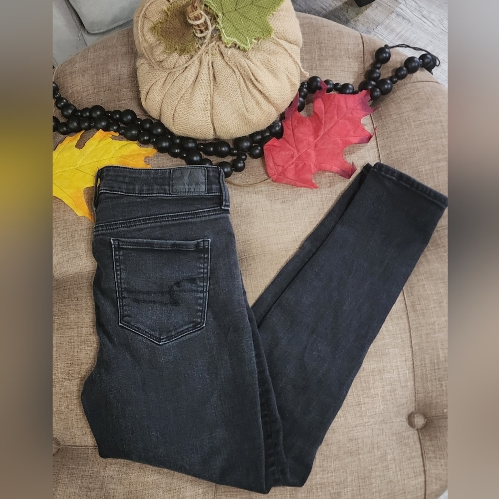 AE American Eagle Outfitters Next Level Stretch Skinny Jeans